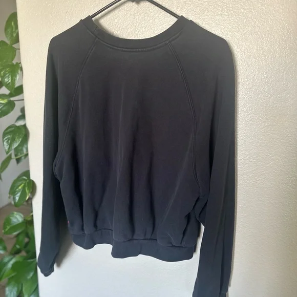 Levi's Black Sweatshirt with Colorful Graphic - Picture 6 of 8